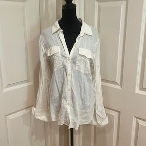 Theory, women’s, L, relaxed fit button down top with a point collar.